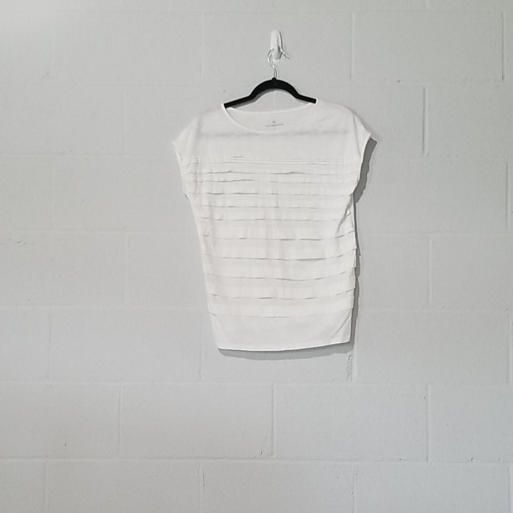 LIz Claiborne White ruffle blouse